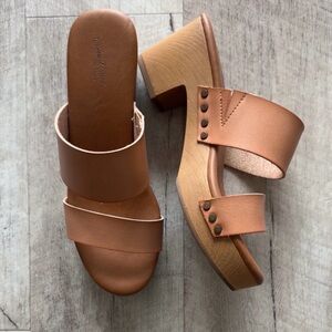 Women's Tan Leather Block Heel Sandals